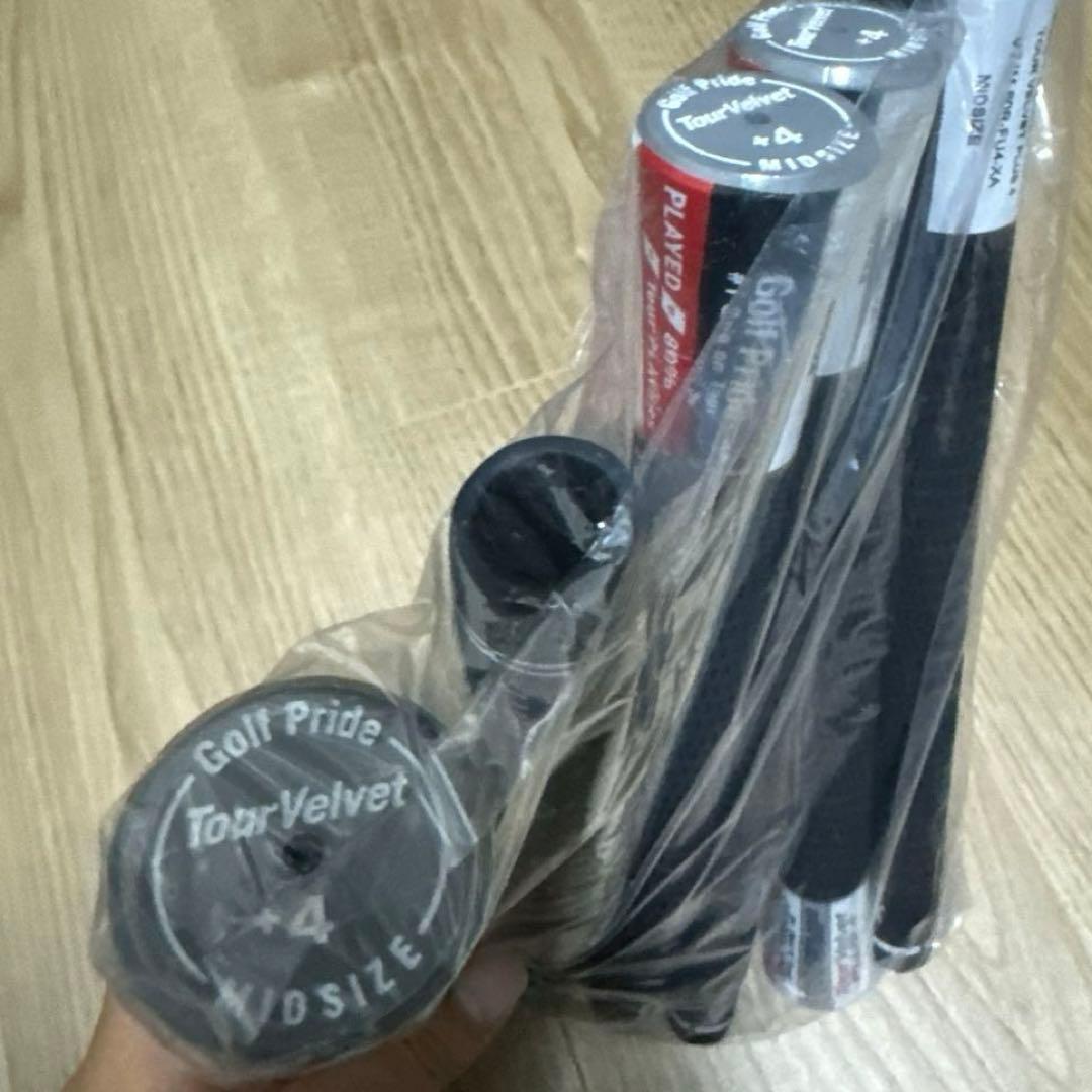 【新品未使用】ゴルフプライド　ツアーベルベット プラス4 ミッド