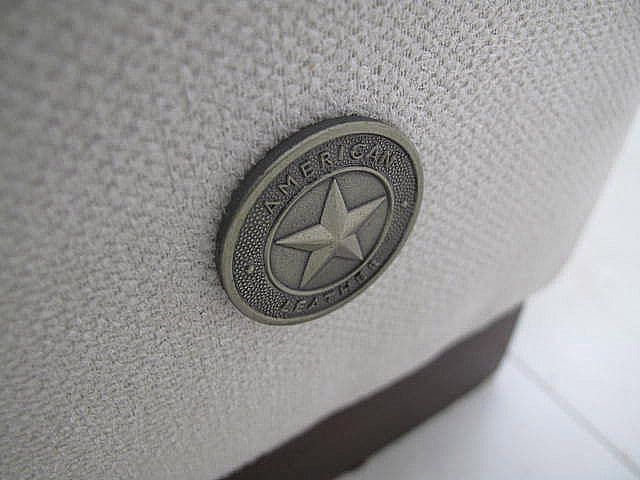 AmericanLeather「コンフォートスリーパー 」ソファベッド 約57万