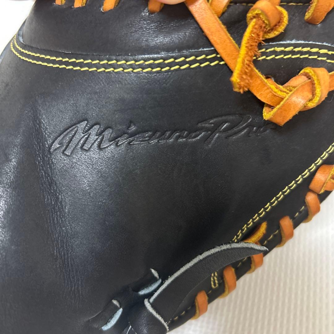 Mizuno Pro 軟式グローブ ブラック/コルク