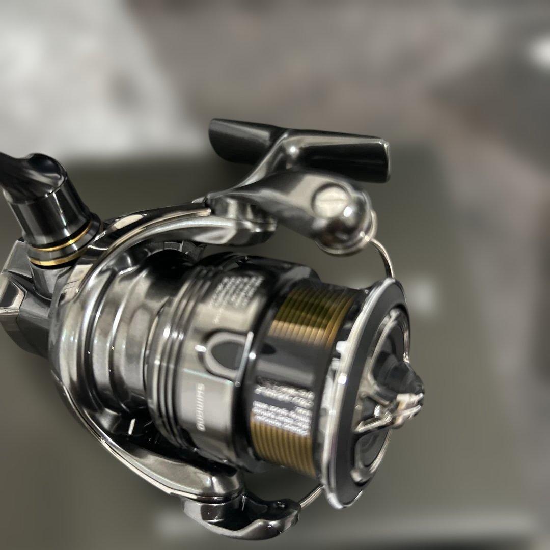 【美品】シマノ24ツインパワーC2000S