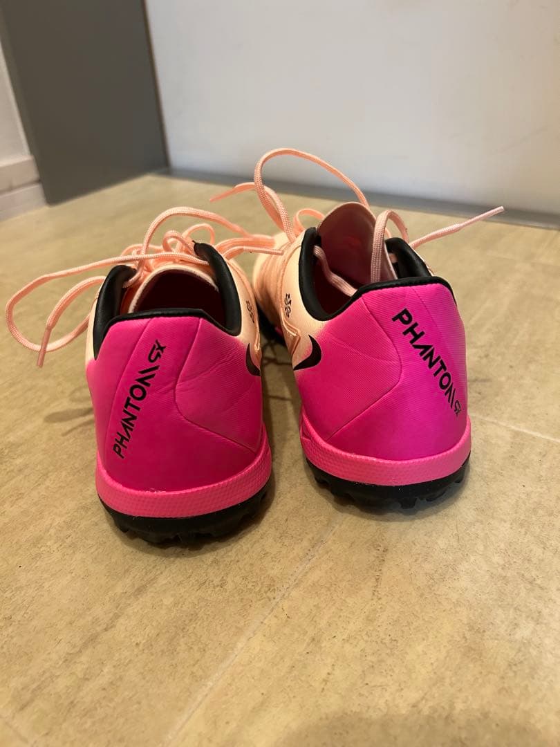 サッカー トレーニングシューズ ファントムGX