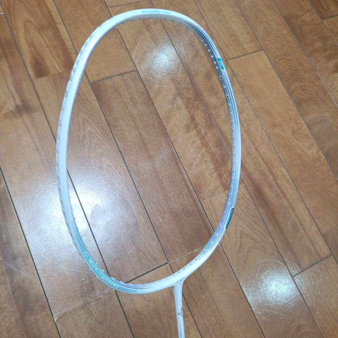 バドミントンラケット ミズノアクロスピード6