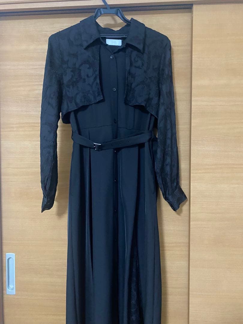 バイカラータックワンピース