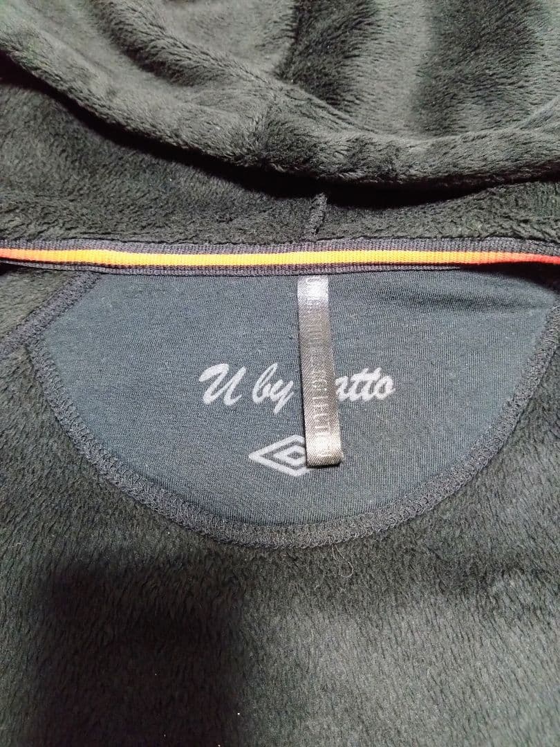 遠藤保仁、オリジナルパーカー(umbro)