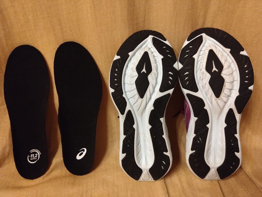 アシックス ランニングシューズ ノヴァブラスト4 24.5cm ピンク