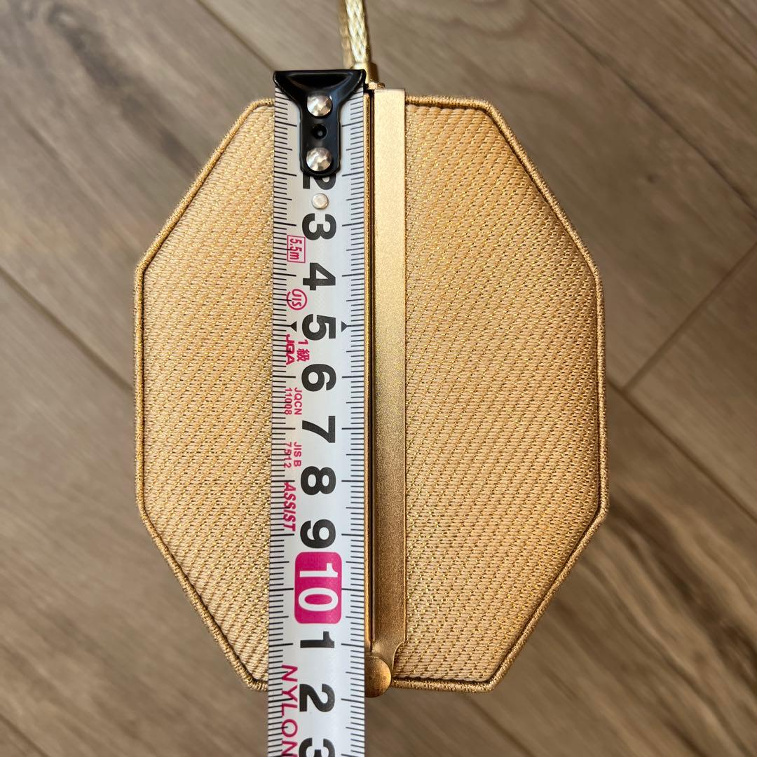 和装バッグ　自立型　ゴールド　ベージュ　テキスタイル ボックス型ハンドバッグ