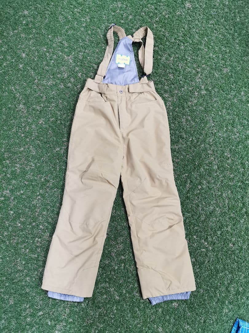 小学生のお子様に。はじめてのスノーウェアセット