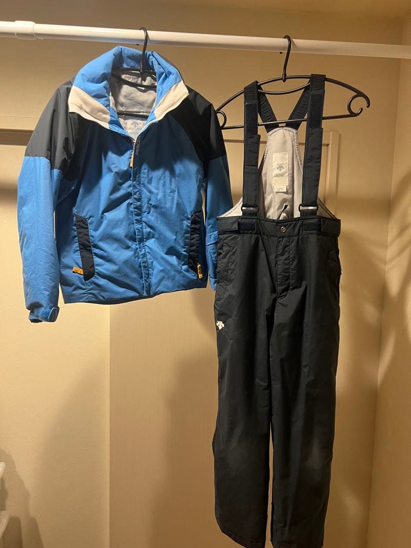 DESCENTE 子供用 スキーウェア 150サイズ