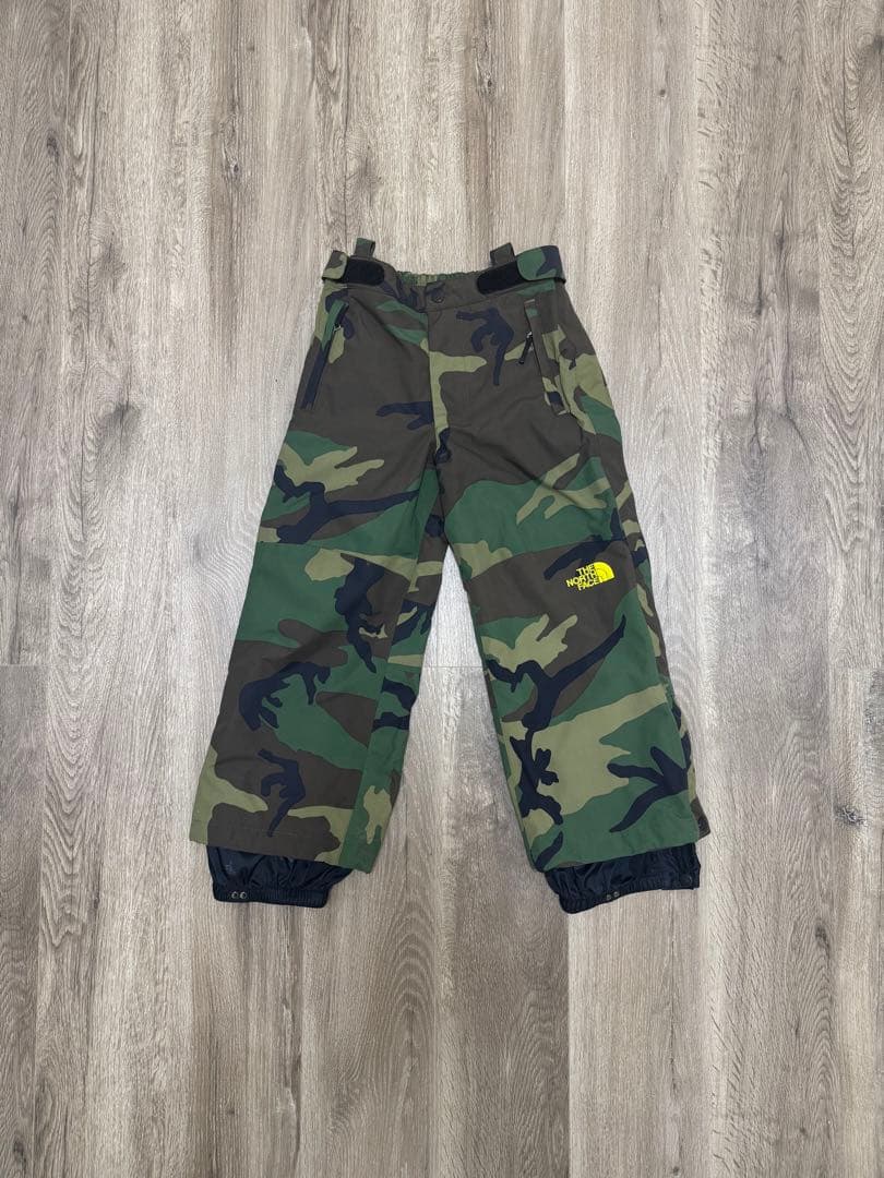 ノースフェイス スノーウェア 上下 サイズ120 迷彩柄