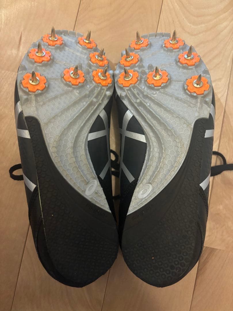 陸上スパイク　アシックス　23.5