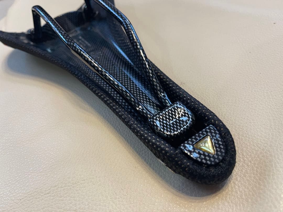 【美品】SELLE SUCCESS COLNAGO KEVLAR 2105 刺繍