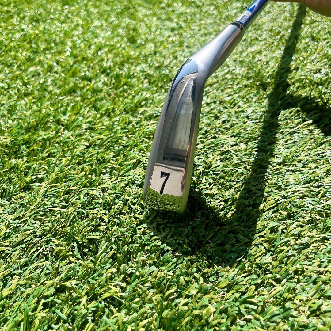 XXIO13 7番アイアン　レフティ用 純正カーボンシャフト フレックスR