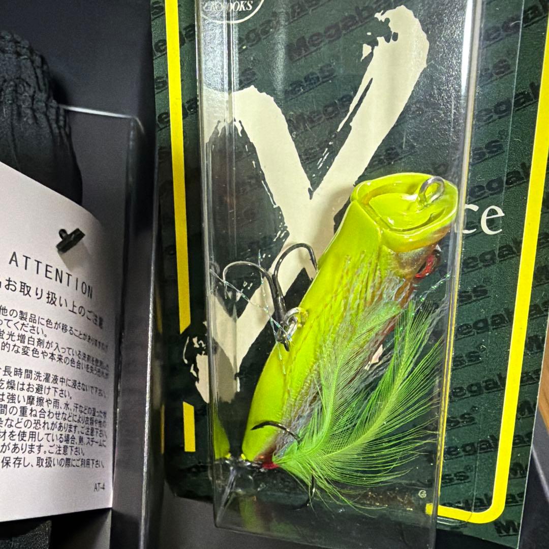 限定メガバスBILLABONG ミッドレングスショーツ L & POPX