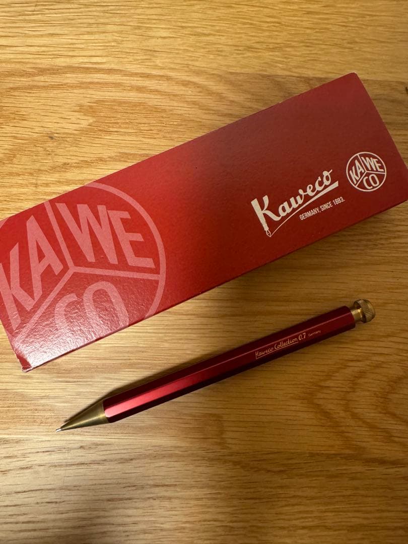 カヴェコ　スペシャル　レッド　0.7mm