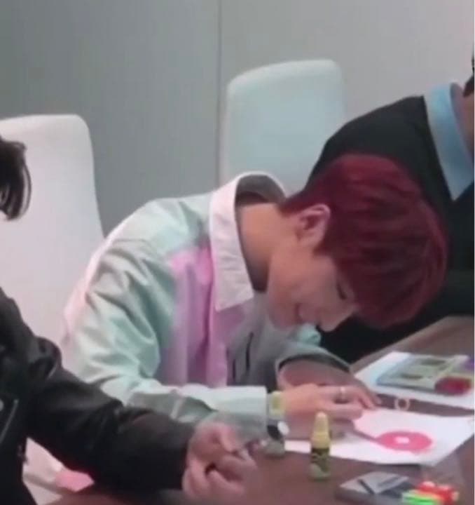 stray kids スキズ　トレカ　アイエン　スマホケース トレカ