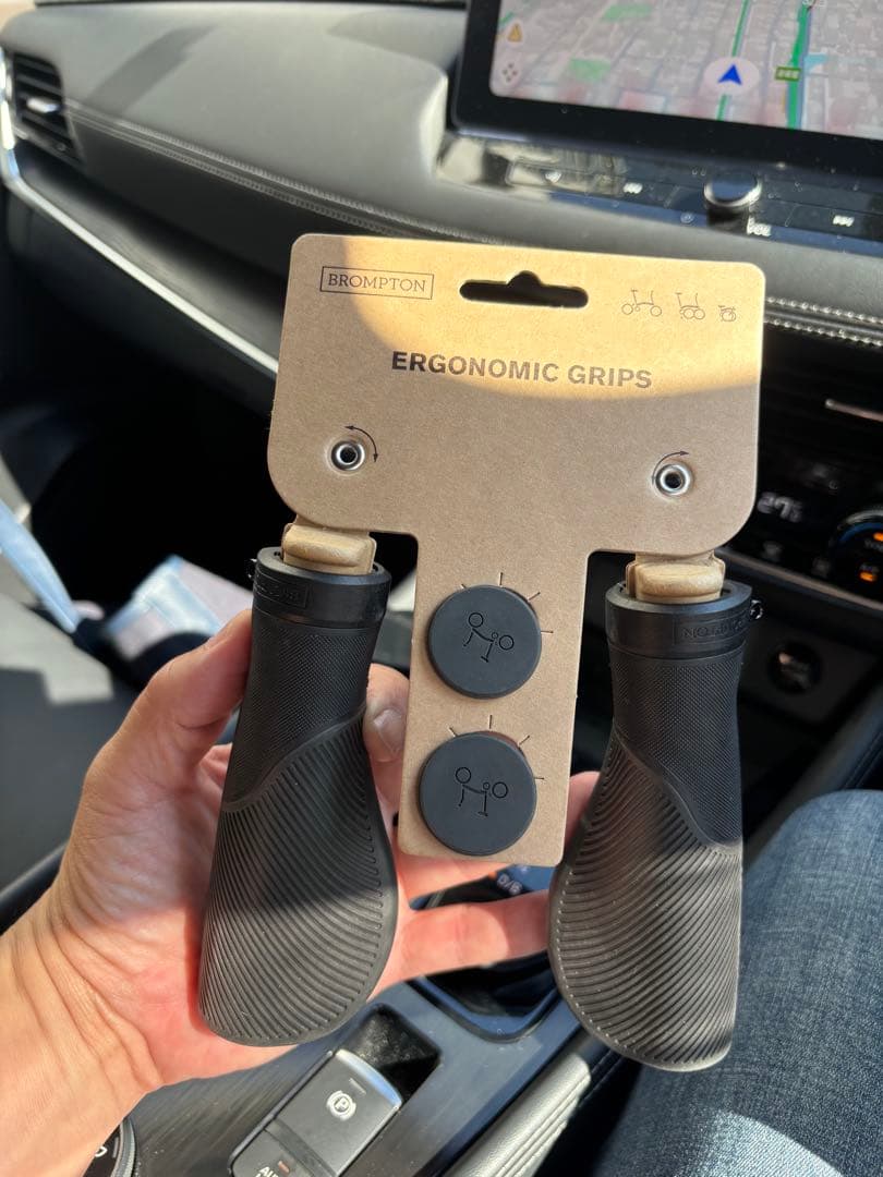 ブロンプトン　ツールドフランスモデル　収納キャリアケース付き