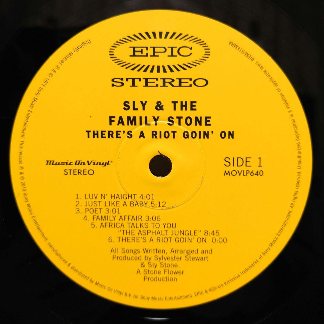 洋楽 THERE'S A RIOT GOIN' ON (Gatefold 180g)