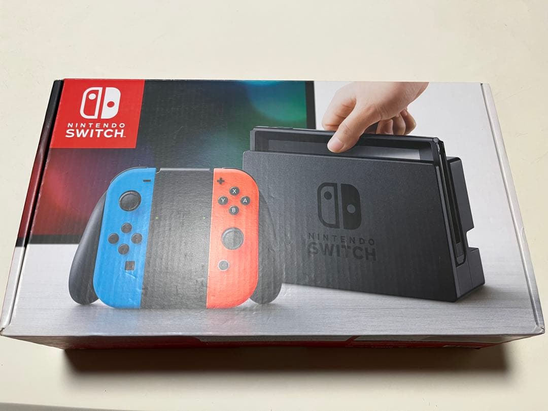 初代Nintendo Switch 本体 青/赤 付属品完備　他社ケース付き