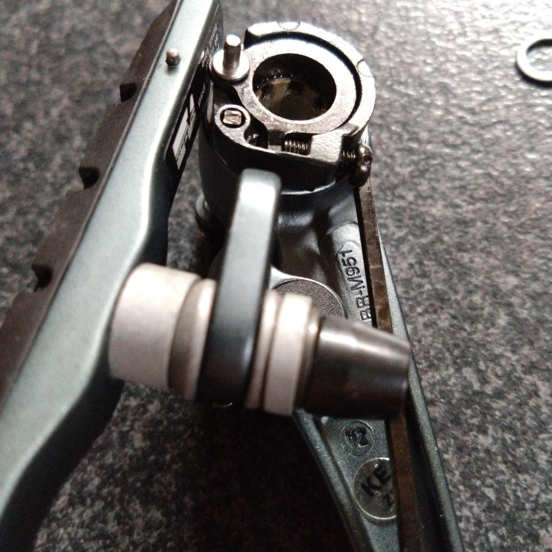 ト*ロ様 シマノXTR Vブレーキ BR-M9 51