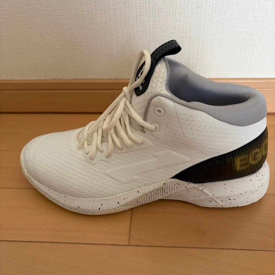 EGOZARU エゴザル バスケットボールシューズ エゴアウェイク ロー 28