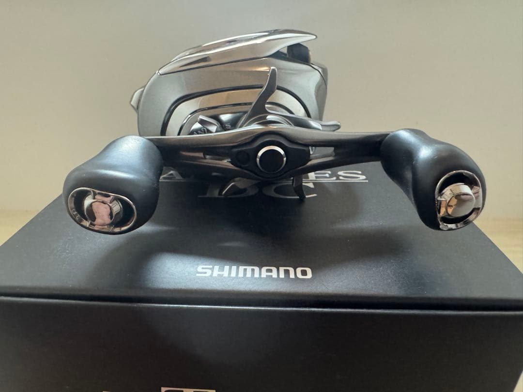 シマノ　16アンタレスDC右　SHIMANO ANTARES DC ベイトリール