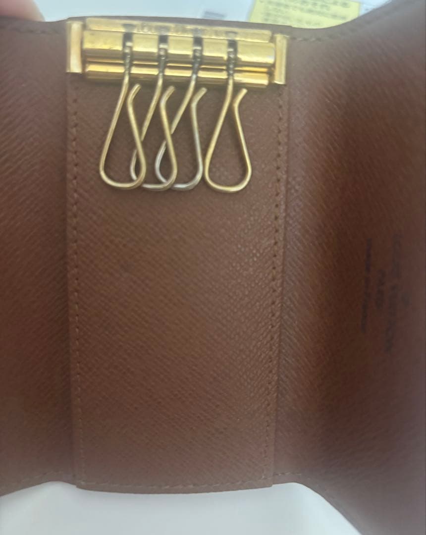 美品　ルイヴィトン ミュルティクレ4 モノグラム