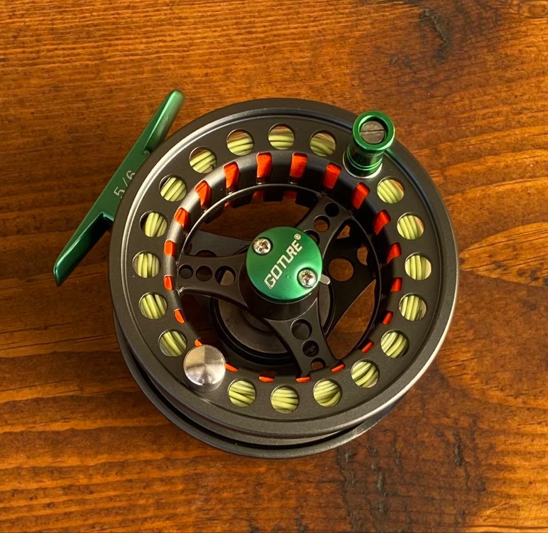 フライリール　フライフィッシング　ブラック×グリーン　渓流釣り　ヤマメ　　5/6