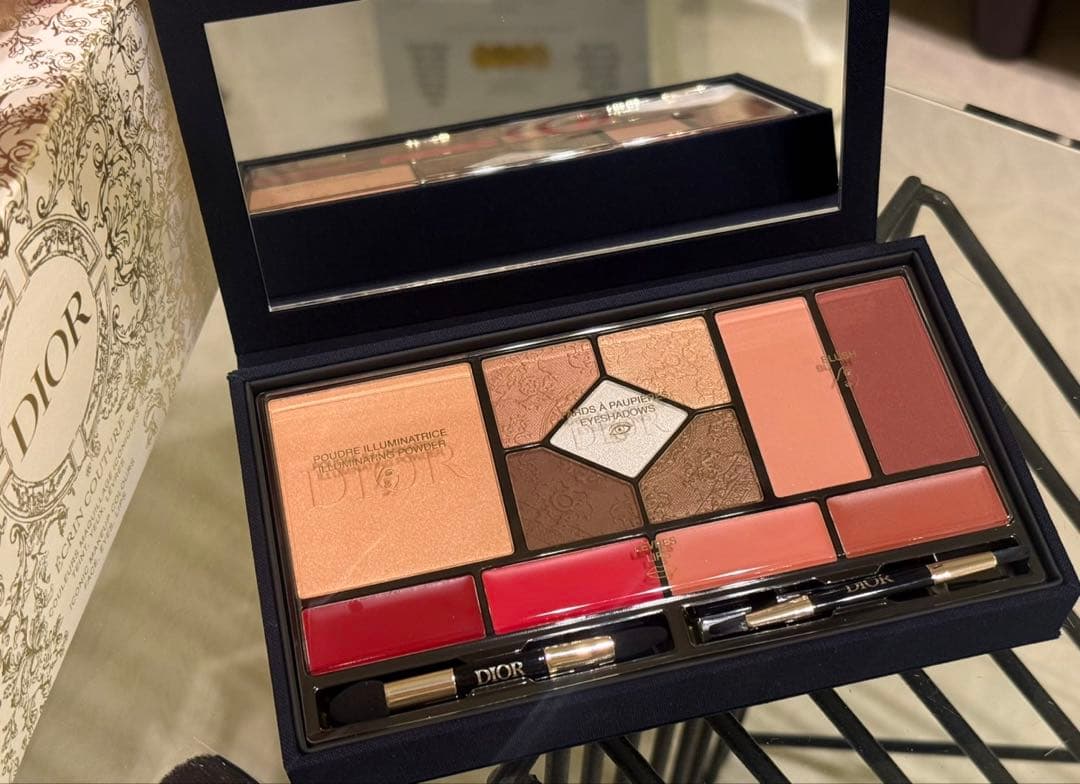 【tomo】2023 Dior マルチユースパレット クリスマスコフレ