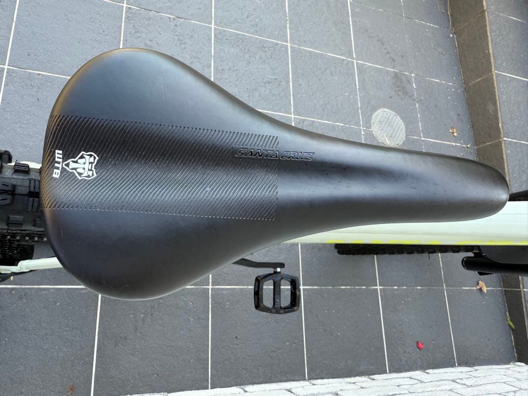 SANTA CRUZ Chameleon 7 AL 29インチ Sサイズ