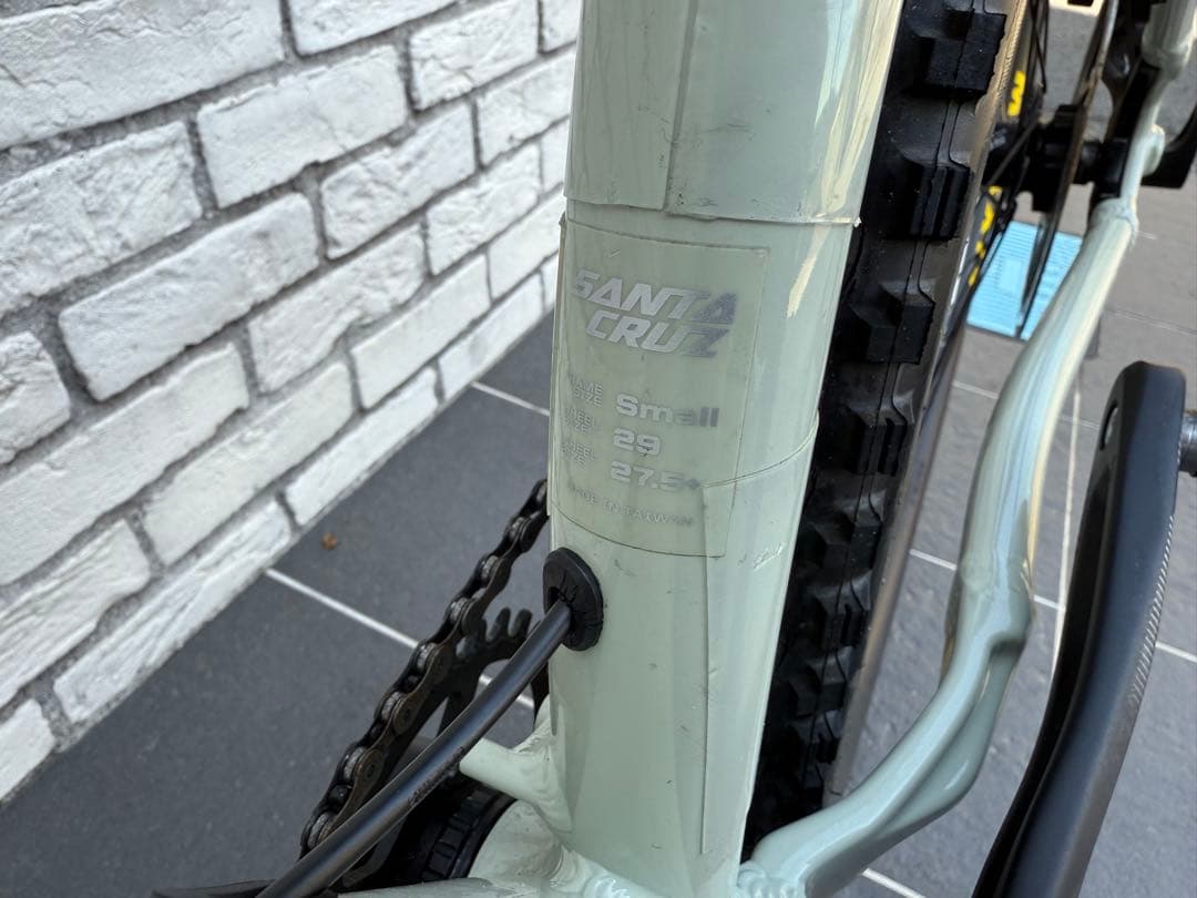 SANTA CRUZ Chameleon 7 AL 29インチ Sサイズ