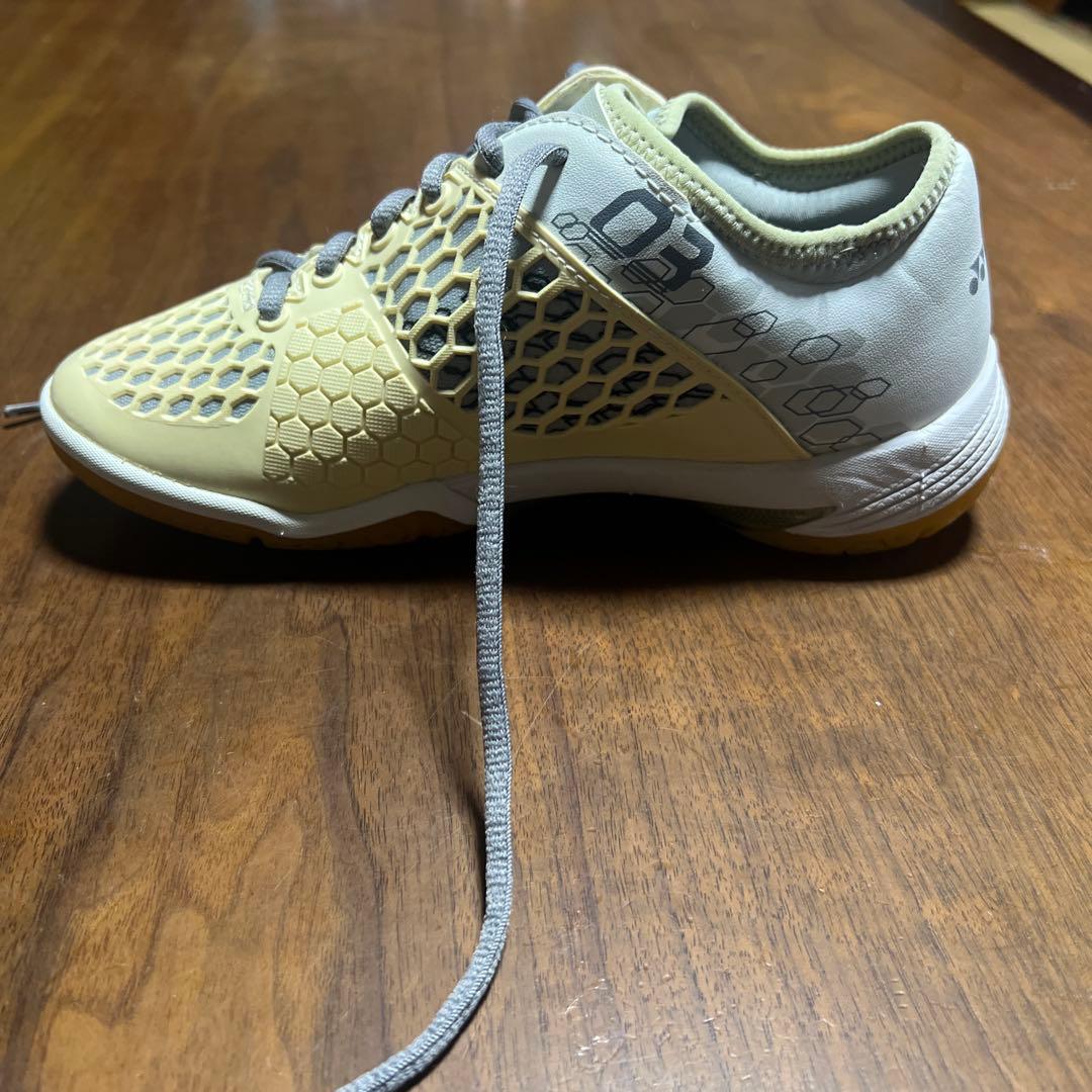 YONEX バドミントンシューズ SHB-03 ベージュ