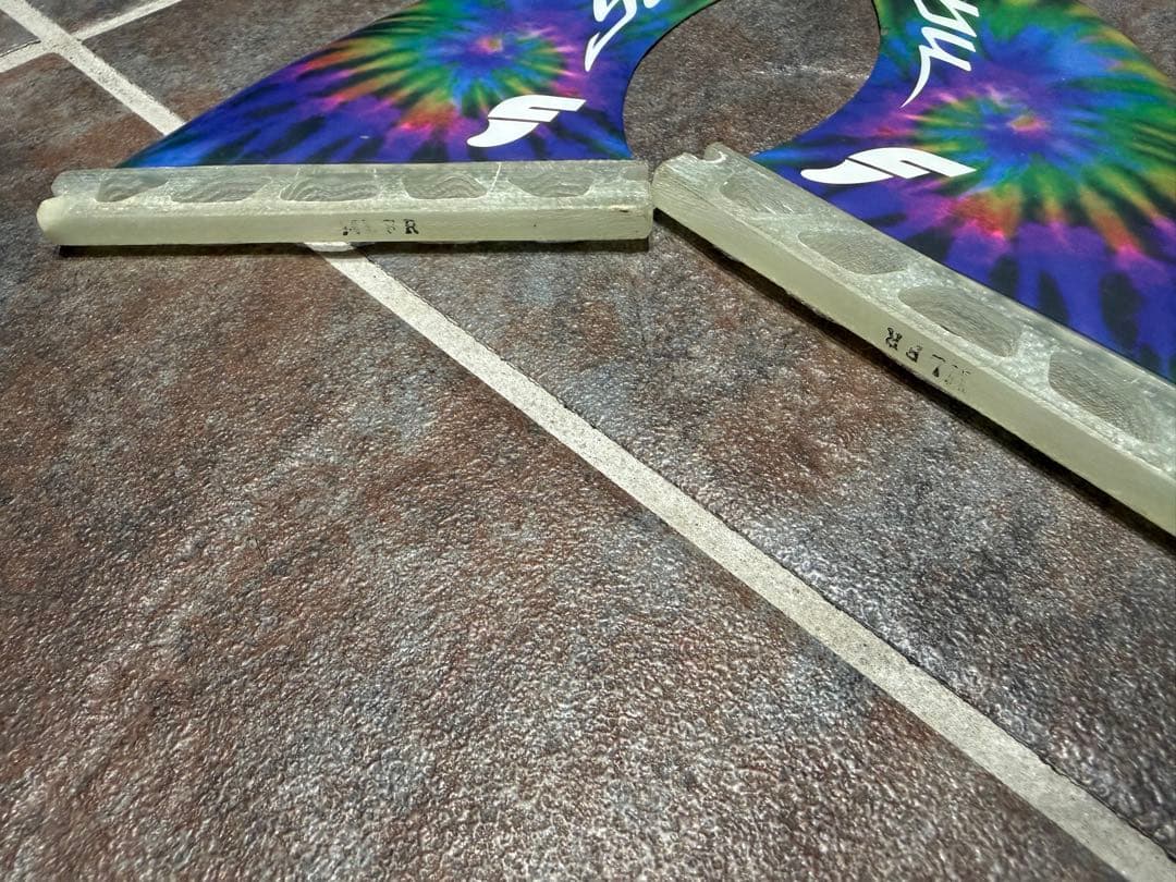 future fin yu タイダイカラー トライフィン