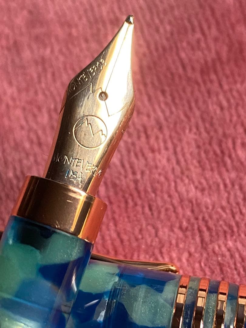 ミ*ン様 MONTEVERDE USA Mountains of the Wor