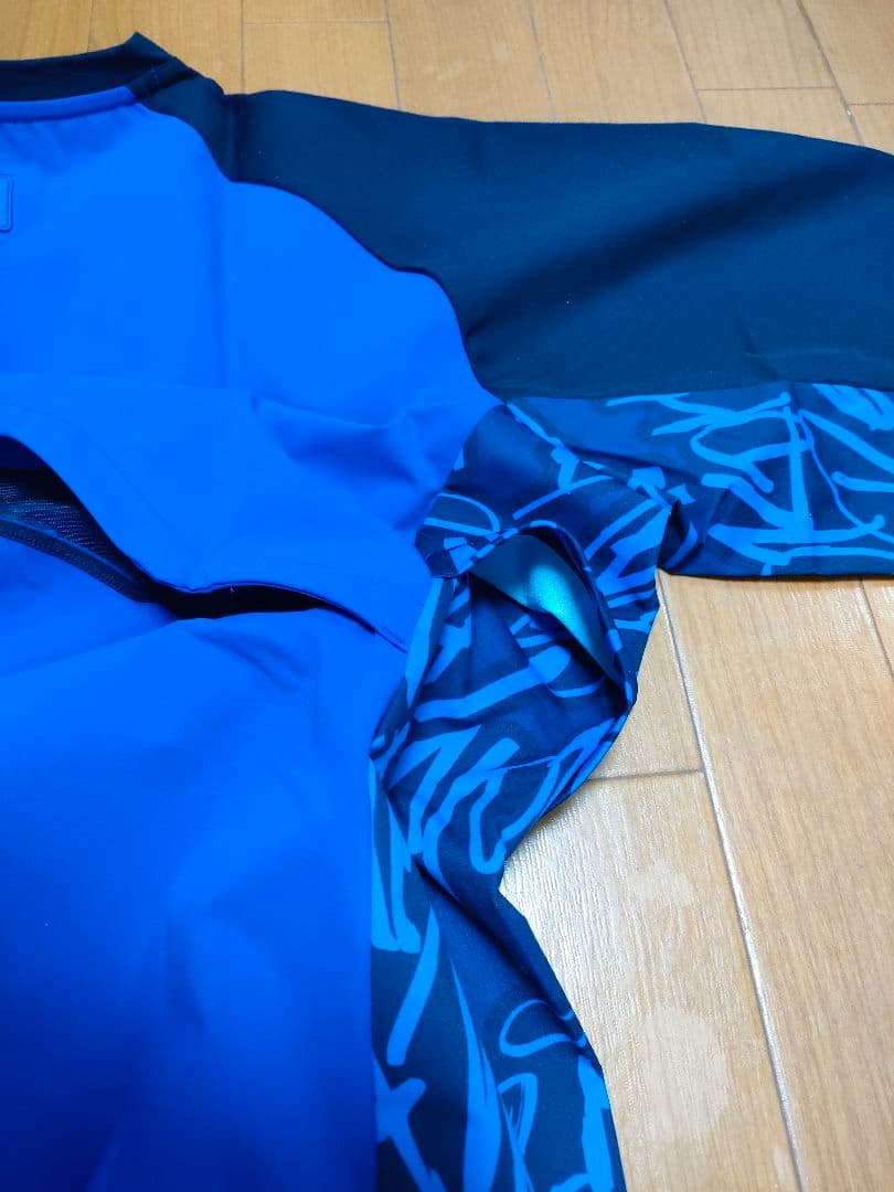 横浜DeNAベイスターズ　オーセンティック半袖Vジャン（Lサイズ）