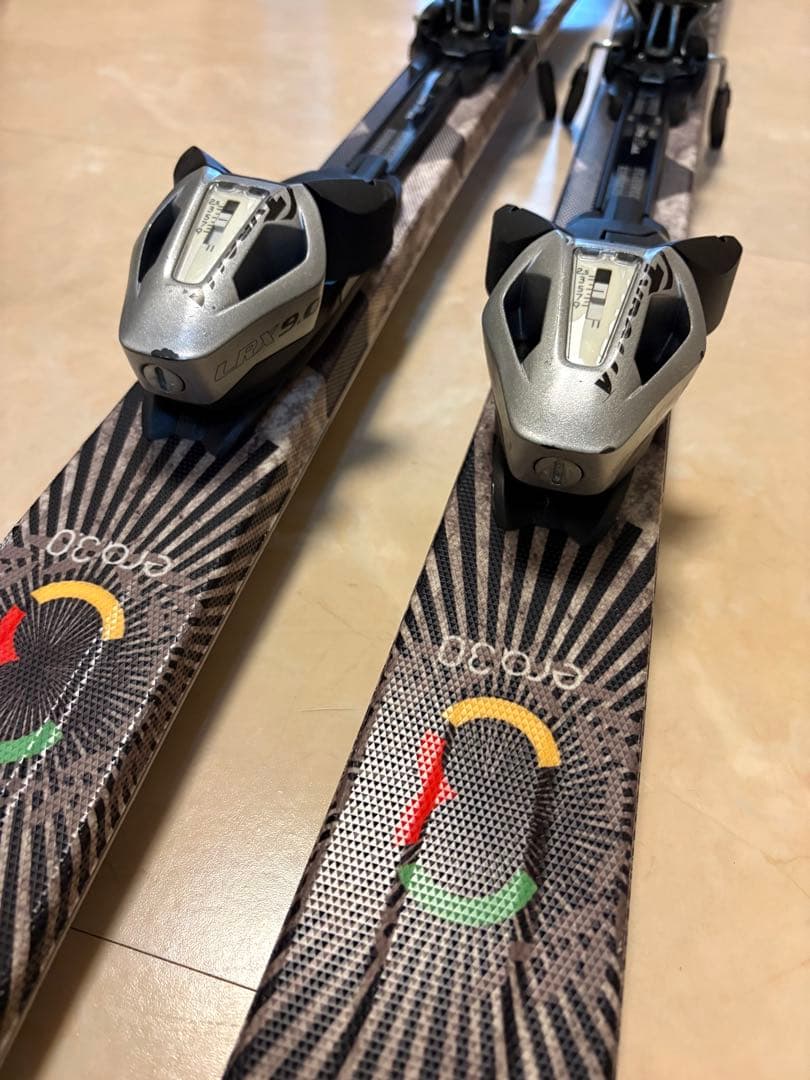 めぐみさん専用 HEAD カービングスキー板　オールラウンド　初中級者向き