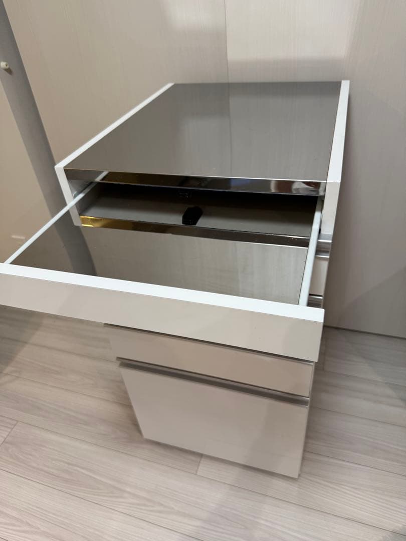 限定お値引き⭐︎ディノス　幅45スライドテーブル付きステンレス隙間収納庫 日本製