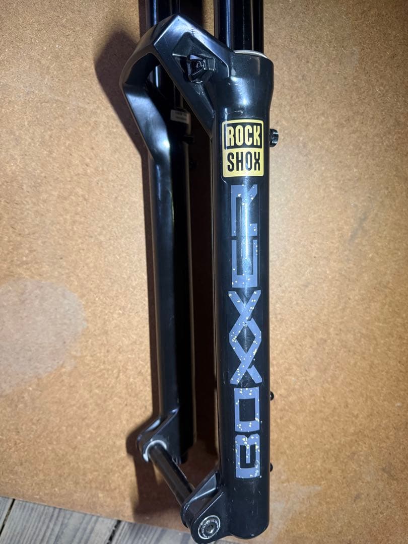 新型Rockshox Boxxer select 29インチ