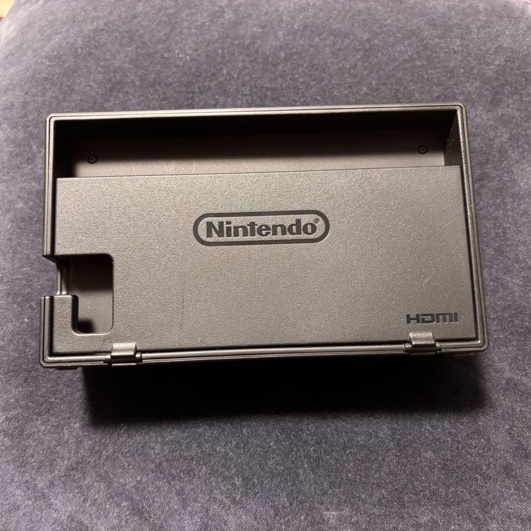 美品 Switch本体 箱あり スマブラ マリオカート付き 動作確認済