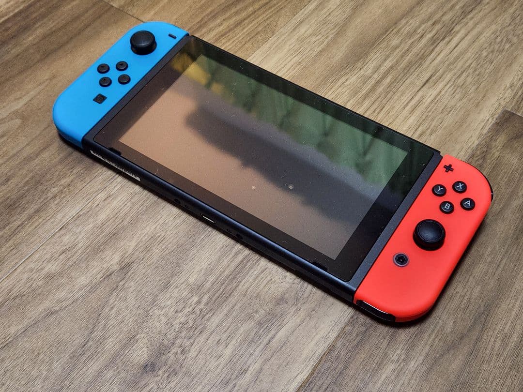 switch 本体 後期 美品 SDカード＋ポーチ付