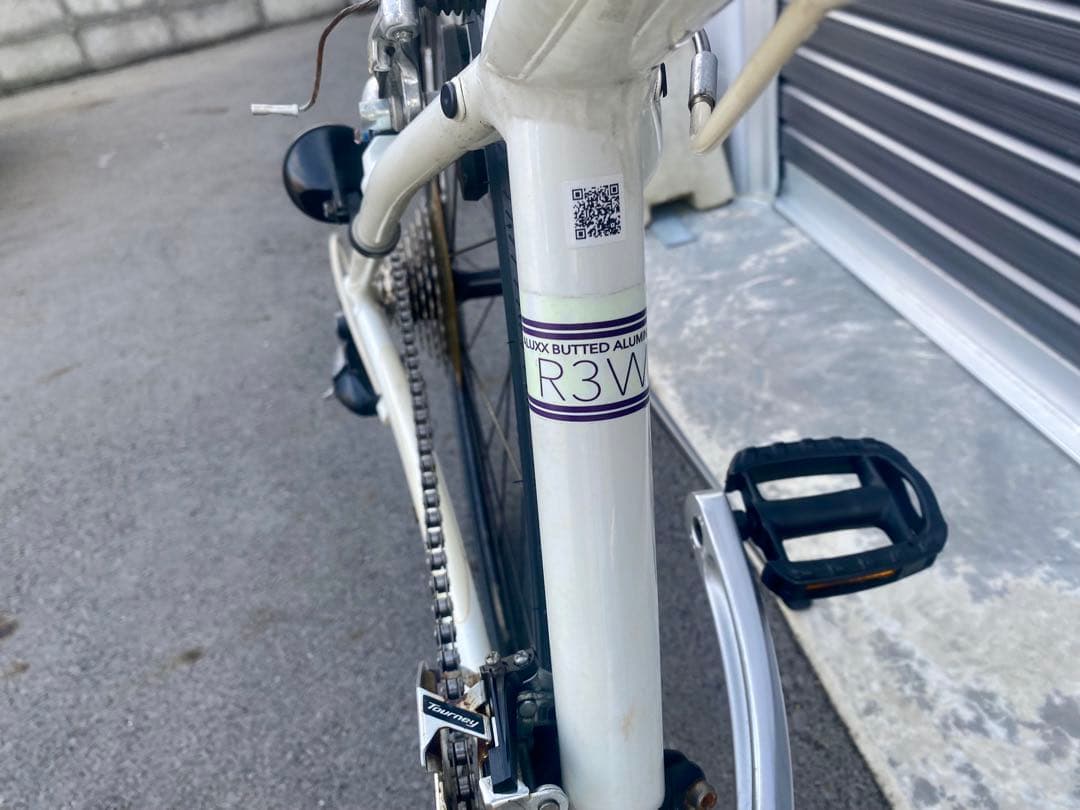 Livエスケープ クロスバイク ジャイアントR3W XXS 富士市周辺　ホワイト