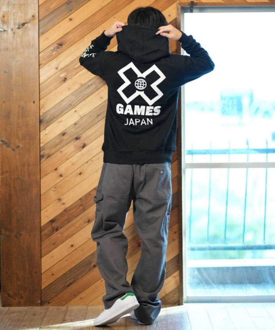 ★新品未使用★ムラサキスポーツ限定×X-GAMES コラボパーカー M 黒★