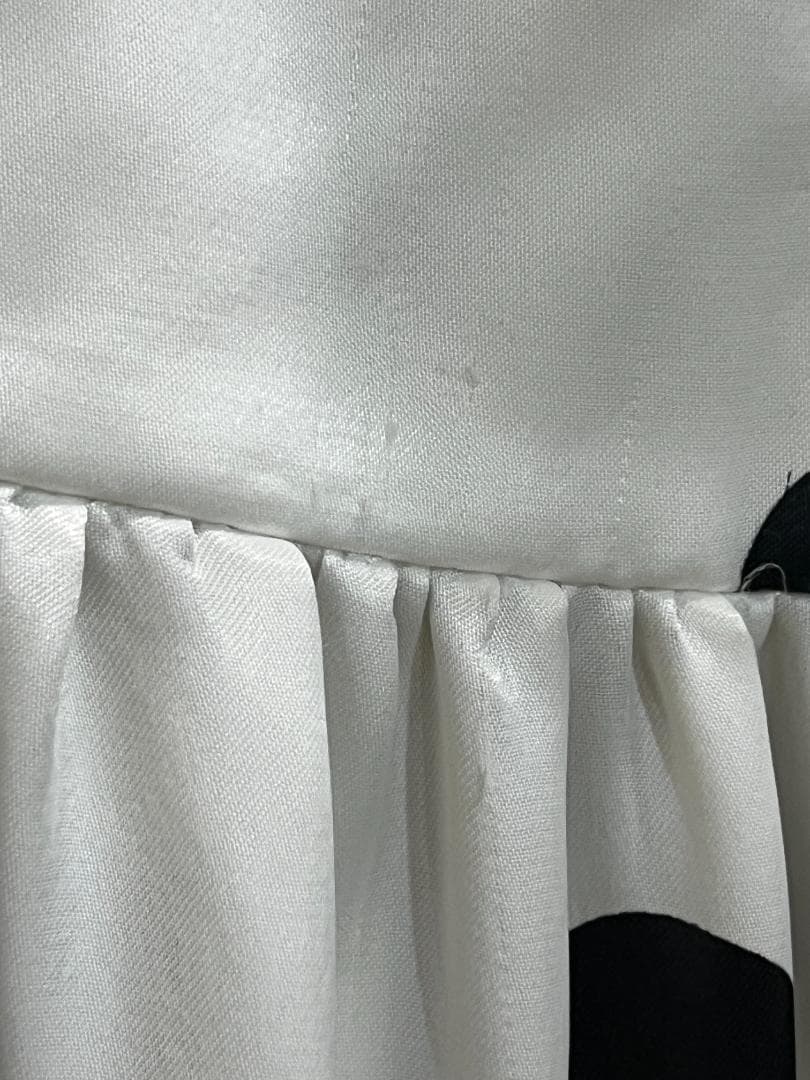 フラメンコ衣装 ワンピース ドレス ホワイト×ブラック水玉 フリルスリーブ