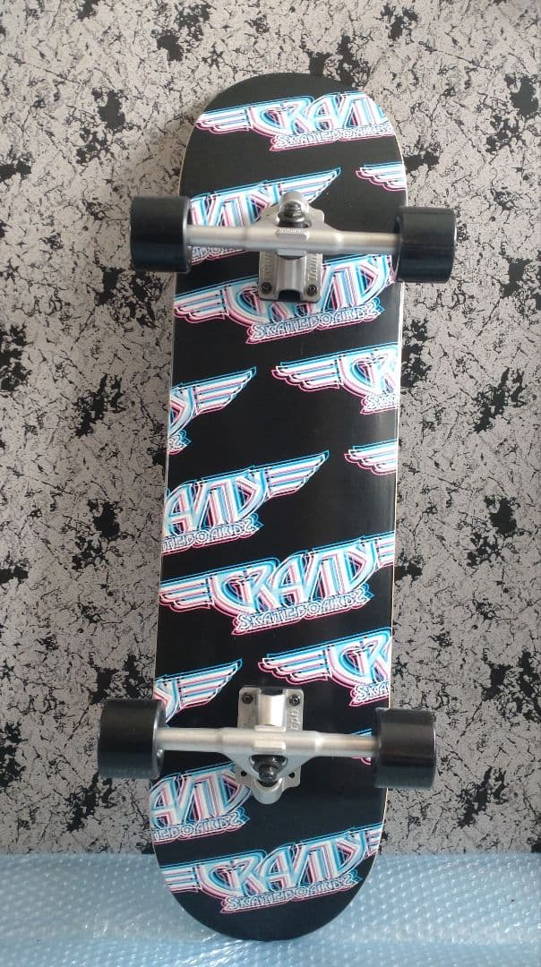 【得】32 ＜税送料3420円込み＞ GRAVITY カービングT搭載 ３２㌅