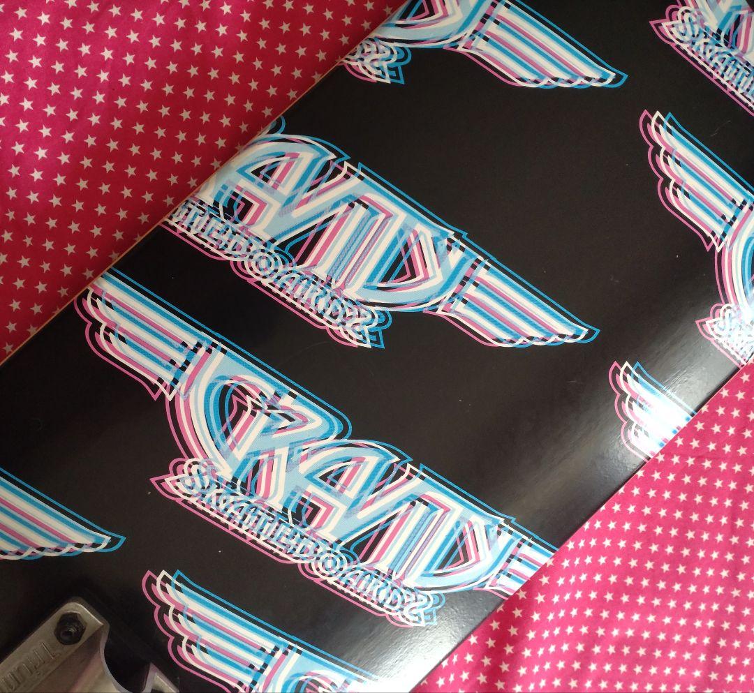 【得】32 ＜税送料3420円込み＞ GRAVITY カービングT搭載 ３２㌅