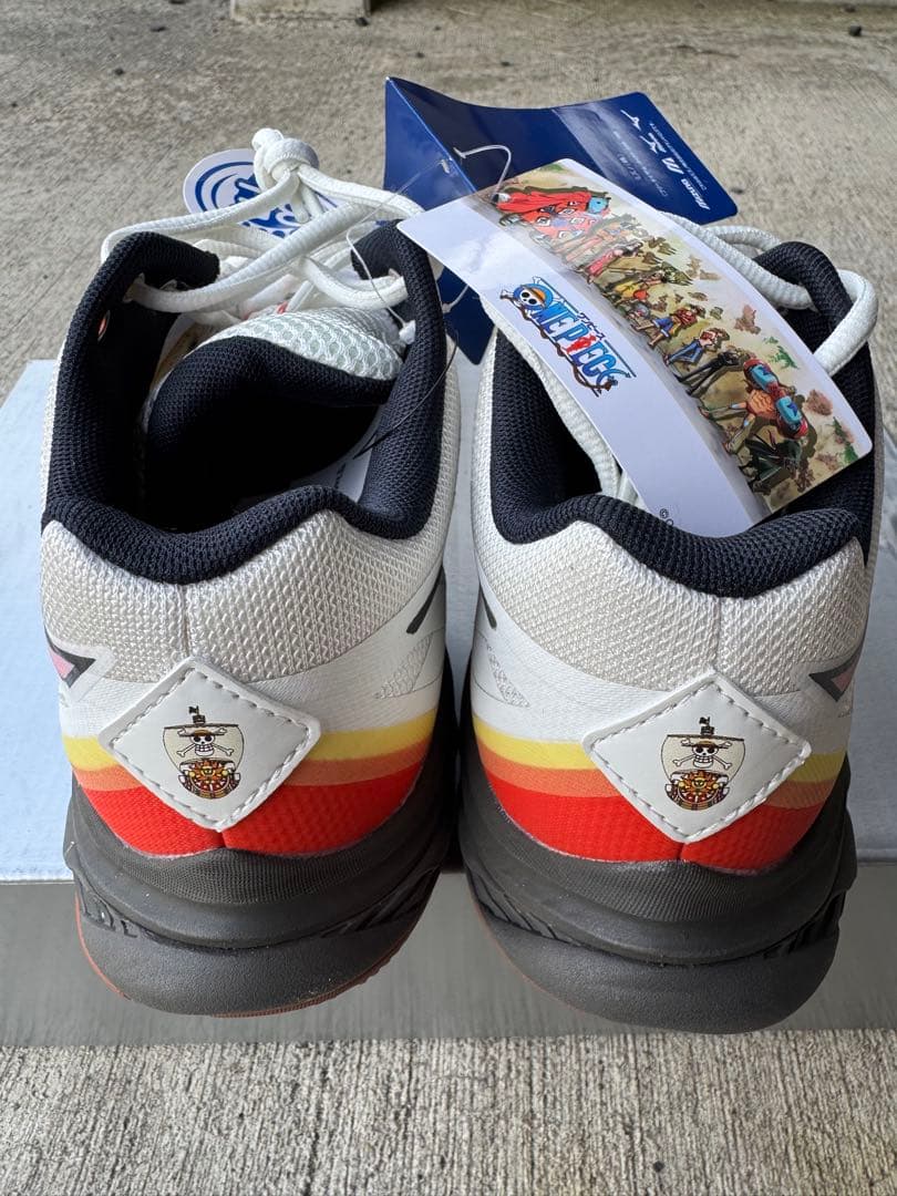 【新品未使用】半額以下MIZUNOウェーブファング2 ワンピース限定モデル24㎝