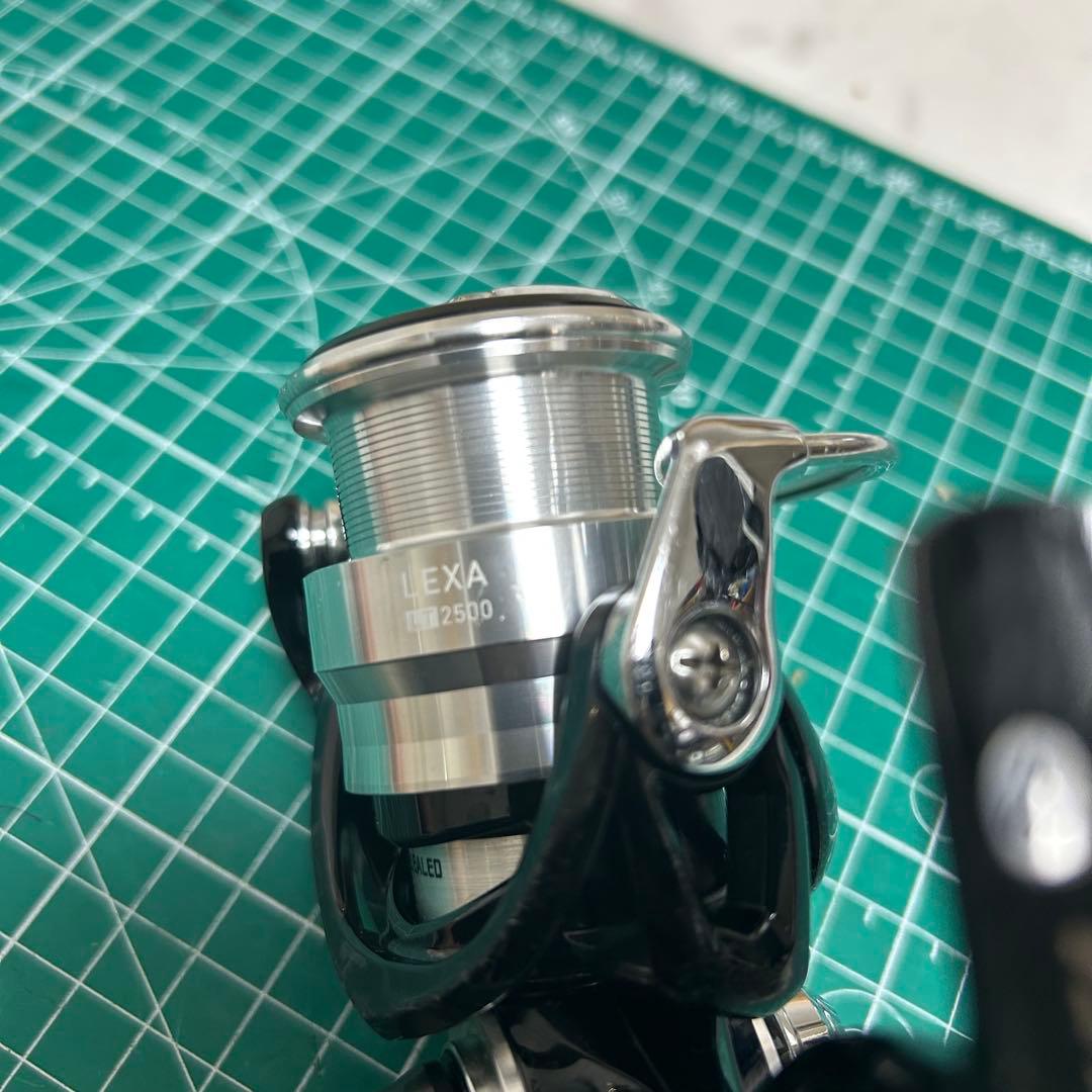 19 レグザ　LEXA　LT　2500　リール　ルアー　エギング　シーバス