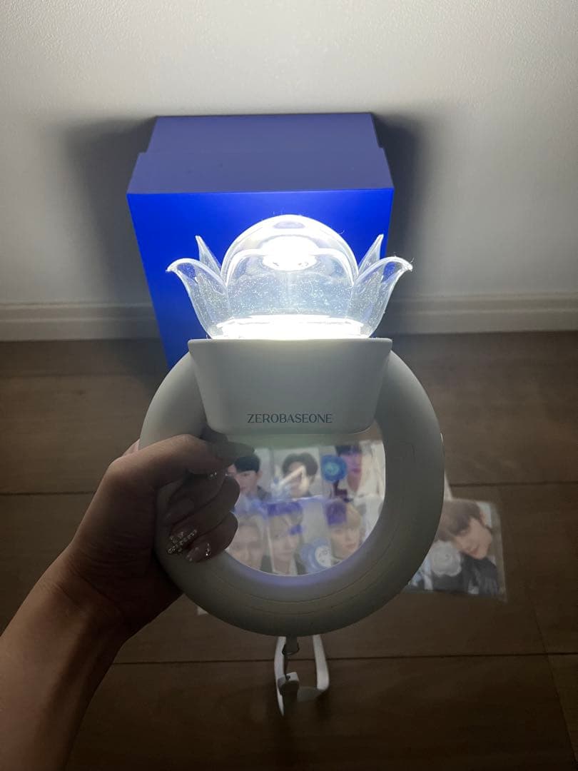 【点灯確認済】ZB1 公式ペンライト　メンバー全員トレカ付き