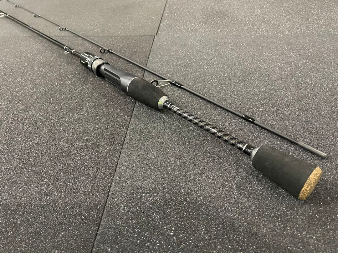 アジング釣りセット・2ピーススピニングロッド・1000番リール100mライン付き