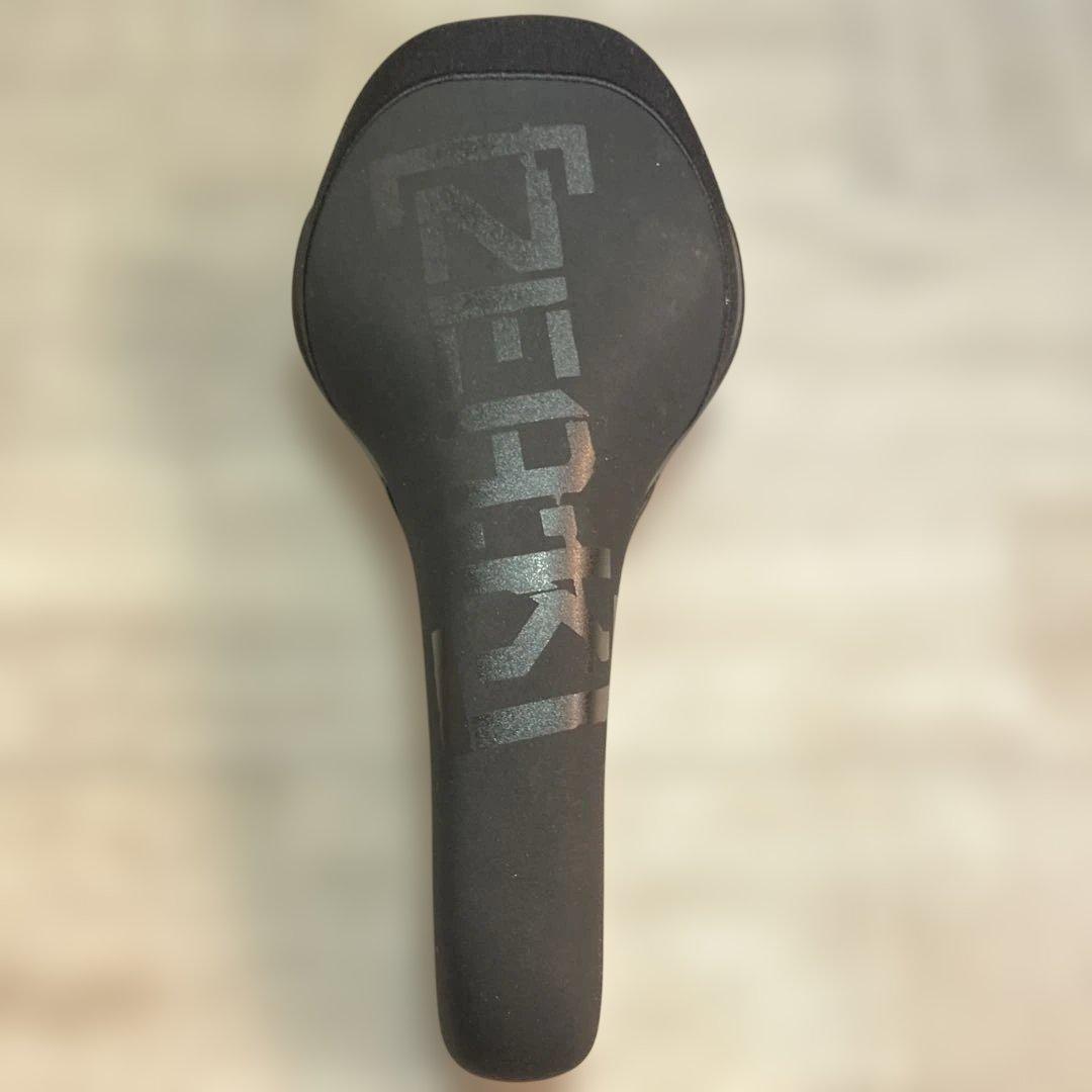 フィジーク Fi'zi:k サドル　B10