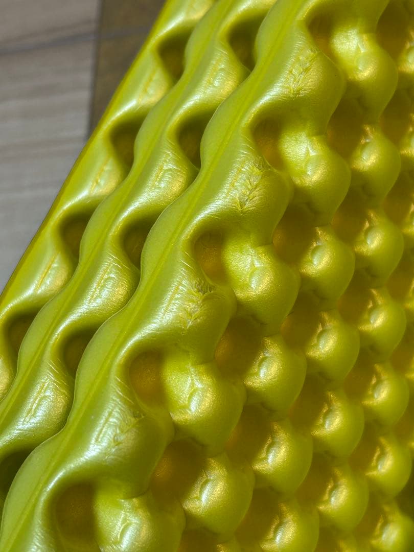 美品　サーマレスト　ZライトソルR 正規品　収納袋付き